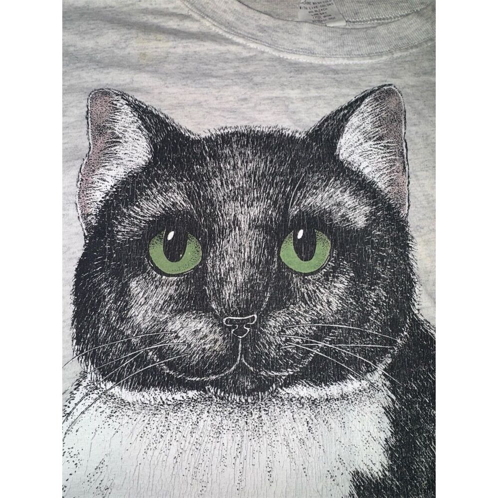 Katz Vintage Tuxedo Cat Family Graphic T-Shirt Unisex OSFM Multicolor - Picture 2 of 6